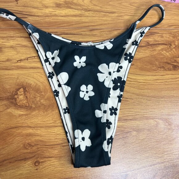 Free People x Zulu & Zephyr Black Bone String Brief Bikini Bottoms 6 Floral NWT - Picture 9 of 10